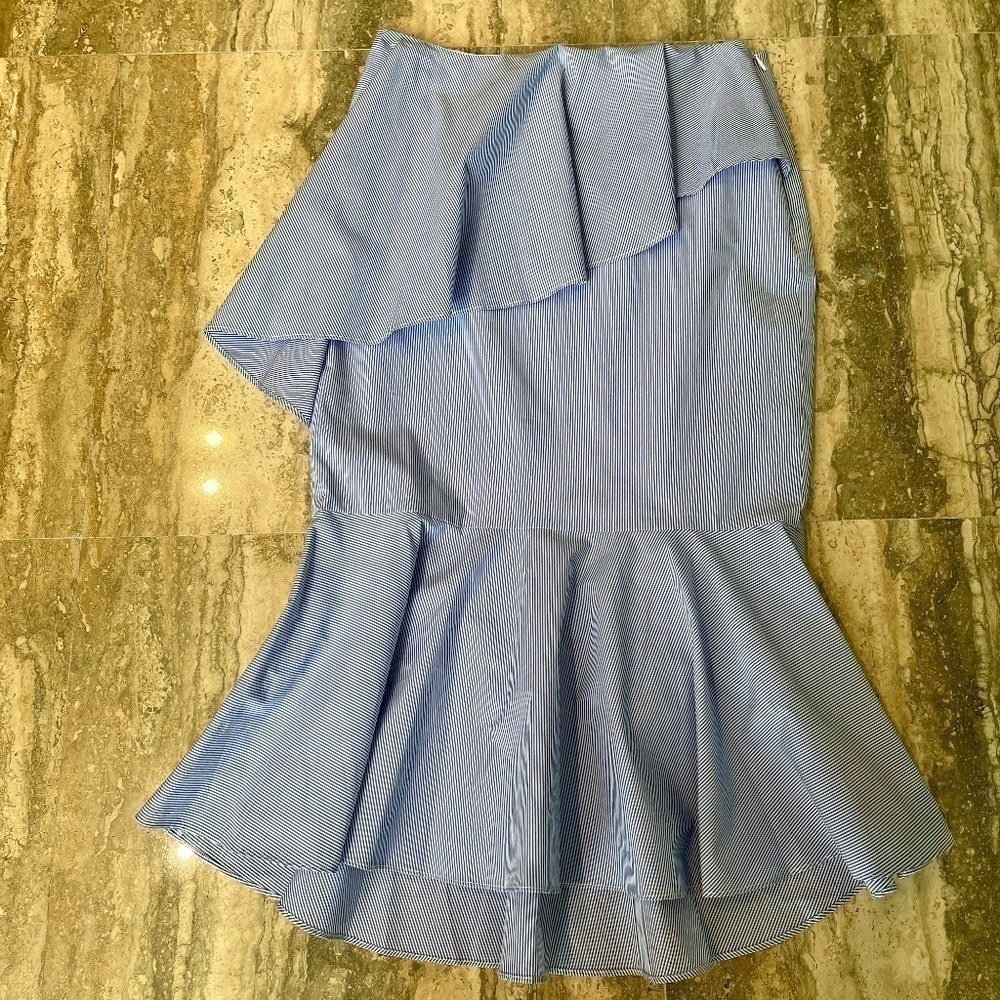 SCRIPTED RUFFLED SKIRT SZ SMALL NEW WITH TAGS